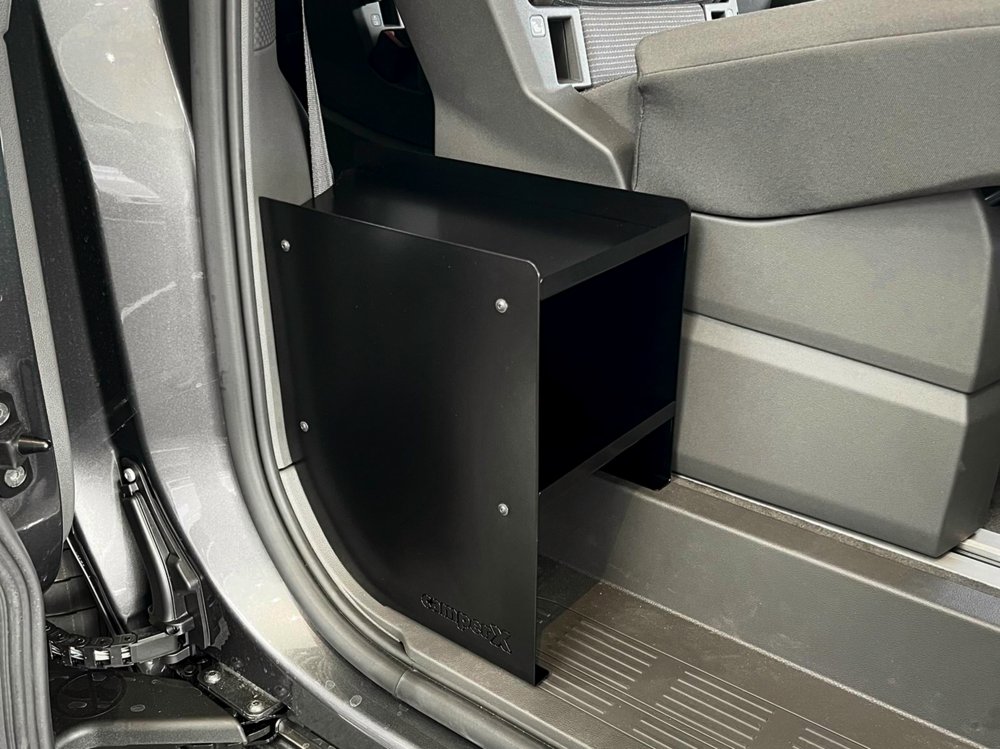VW T7 Schuhregal
